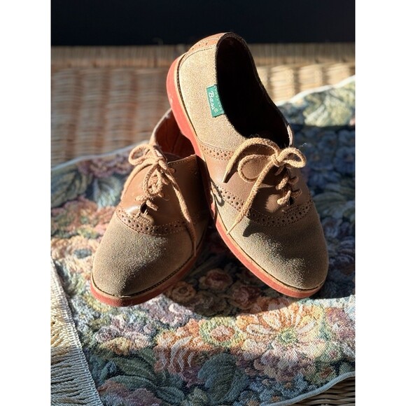 G.H. Bass & Co. Shoes - Vintage G.H. Bass “Saddles & Bucks” Saddle Shoes Tan Suede Leather Oxfords 6.5M